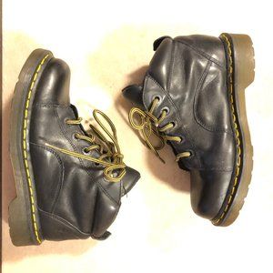 BLACK DR MARTENS BOOTS SIZE 3UK